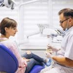 dentista con paciente