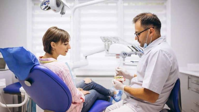 dentista con paciente