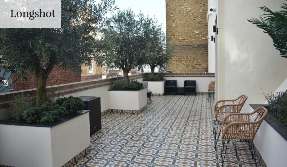 Eligiendo suelo de exterior, ¿cuál es el mejor para tu terraza o jardín?