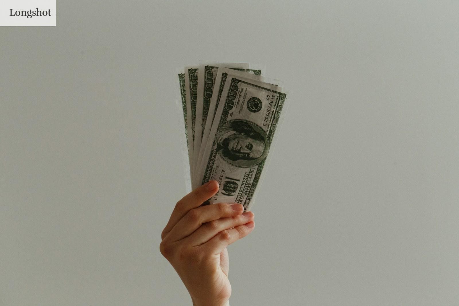 100 US dollar banknote